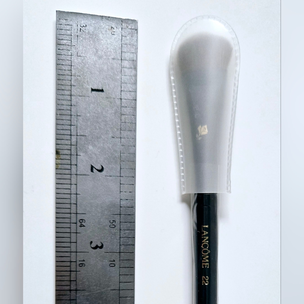 Rare LANCOME all over Eyeshadow brush #22 - Picture 3 of 3